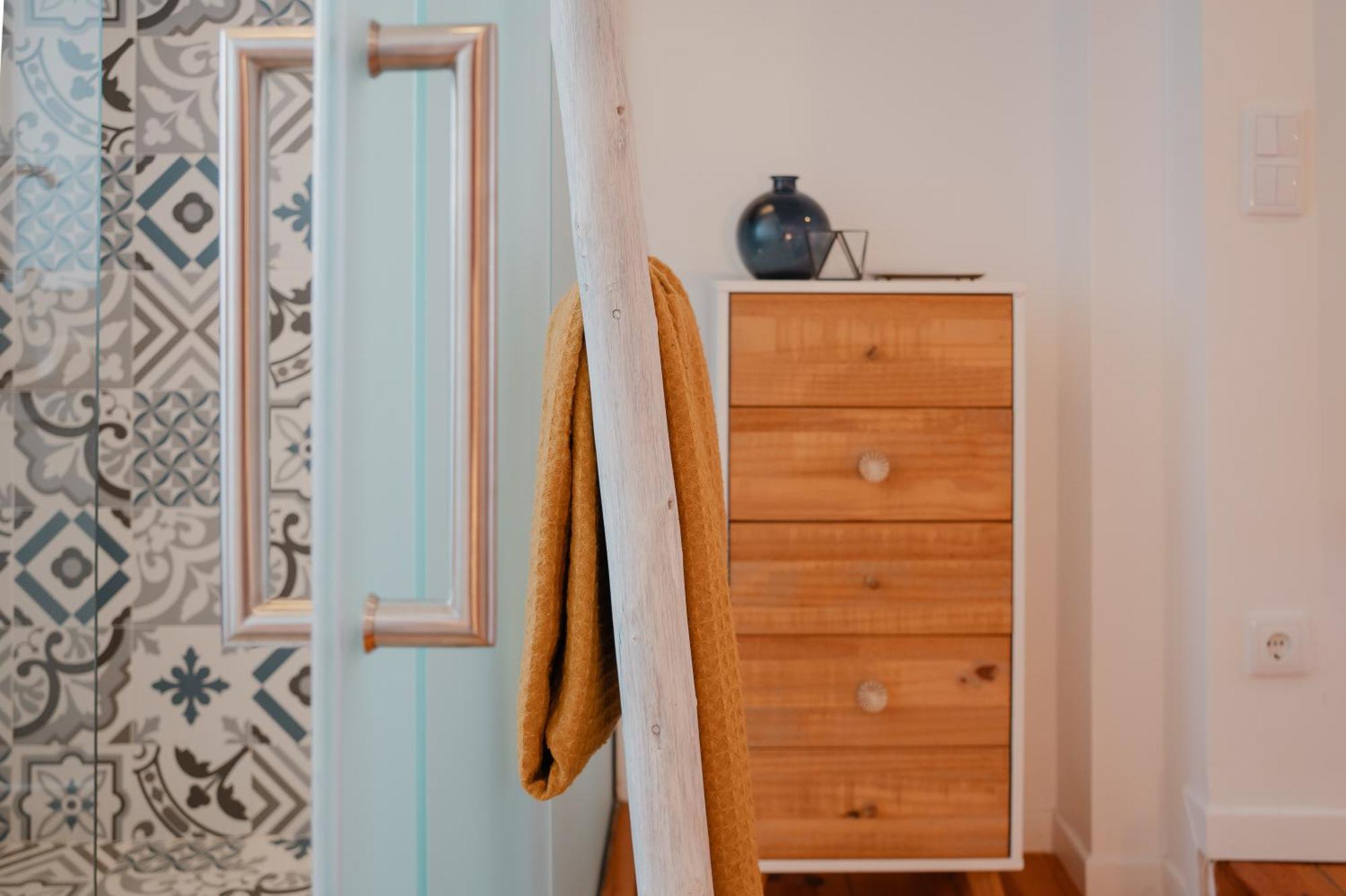 Stylish Getaway In A Mezzanine Flat By The Castle Apartment ลิสบอน ภายนอก รูปภาพ