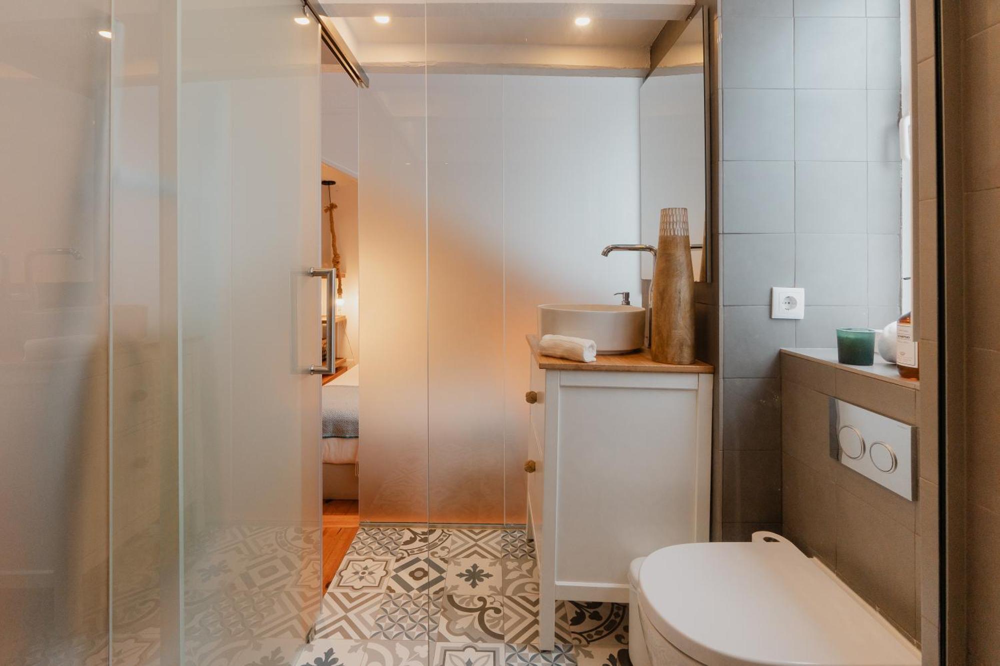 Stylish Getaway In A Mezzanine Flat By The Castle Apartment ลิสบอน ภายนอก รูปภาพ