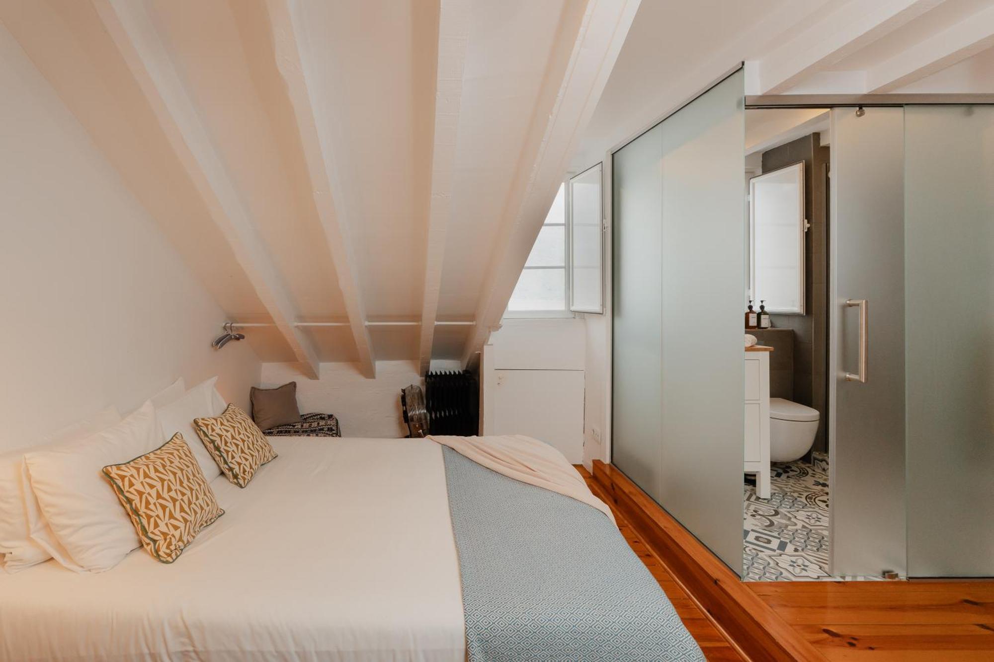 Stylish Getaway In A Mezzanine Flat By The Castle Apartment ลิสบอน ภายนอก รูปภาพ