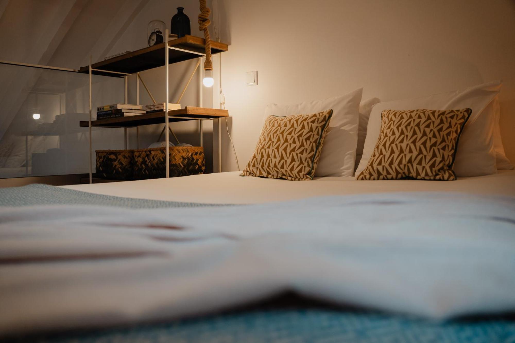 Stylish Getaway In A Mezzanine Flat By The Castle Apartment ลิสบอน ภายนอก รูปภาพ