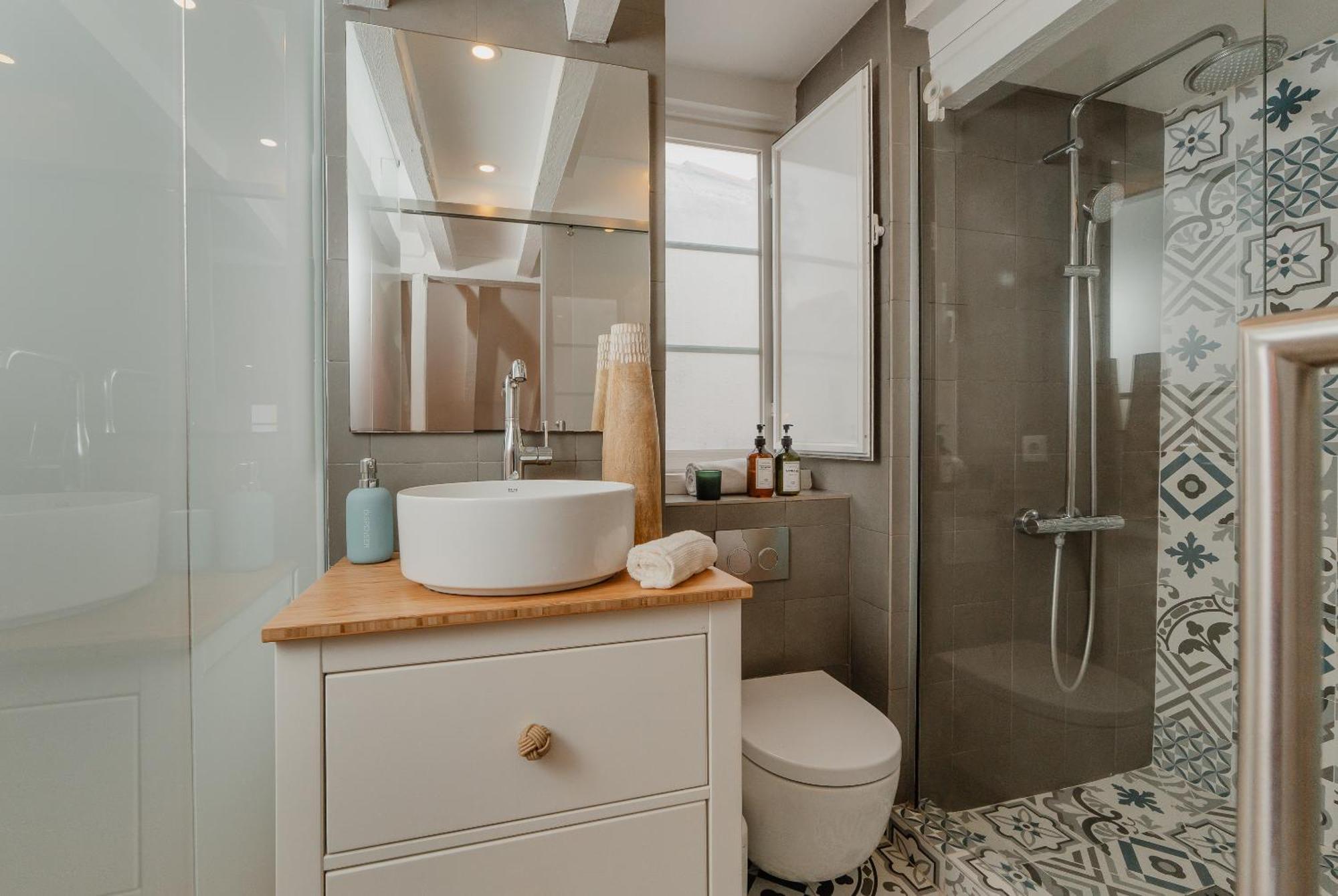 Stylish Getaway In A Mezzanine Flat By The Castle Apartment ลิสบอน ภายนอก รูปภาพ