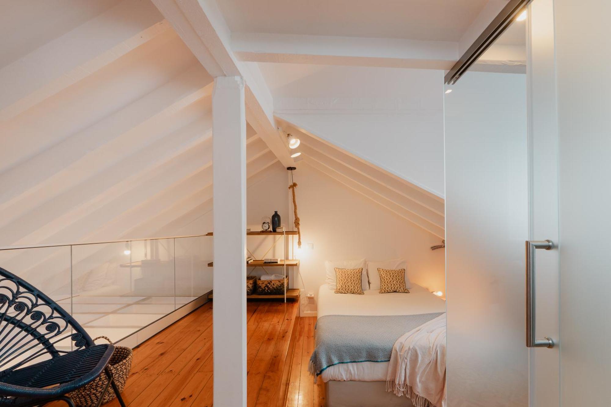 Stylish Getaway In A Mezzanine Flat By The Castle Apartment ลิสบอน ภายนอก รูปภาพ
