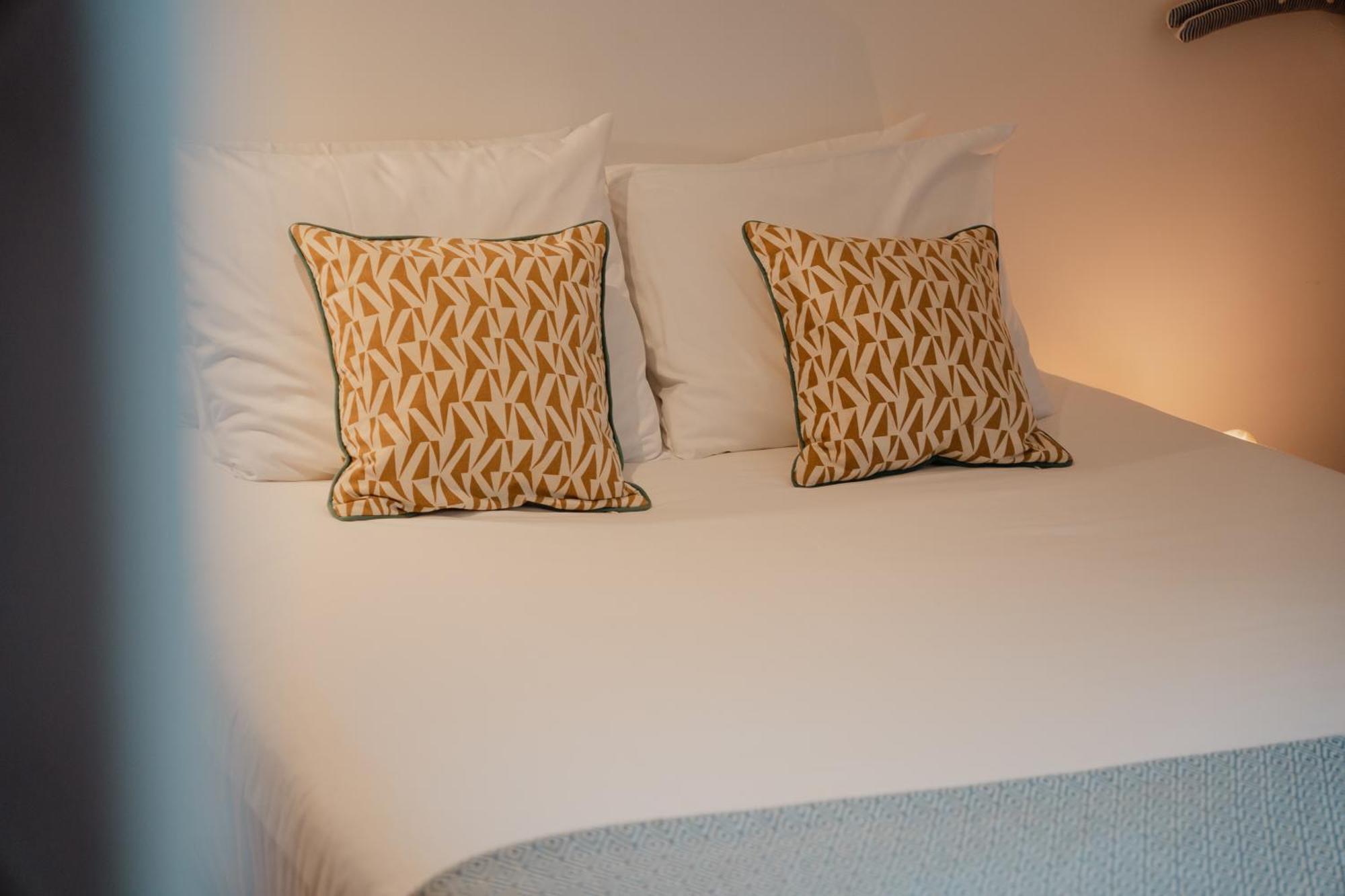 Stylish Getaway In A Mezzanine Flat By The Castle Apartment ลิสบอน ภายนอก รูปภาพ