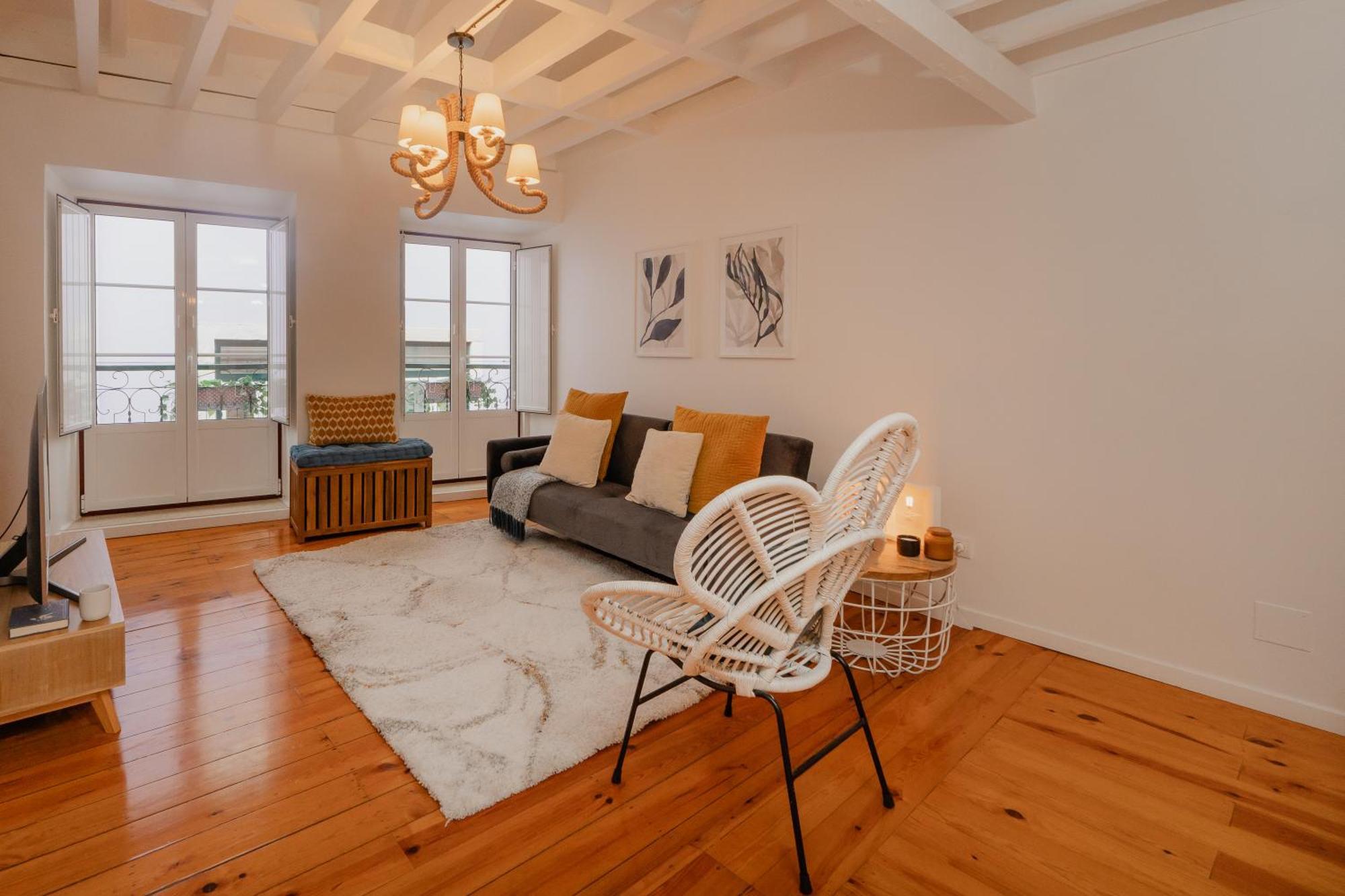 Stylish Getaway In A Mezzanine Flat By The Castle Apartment ลิสบอน ภายนอก รูปภาพ